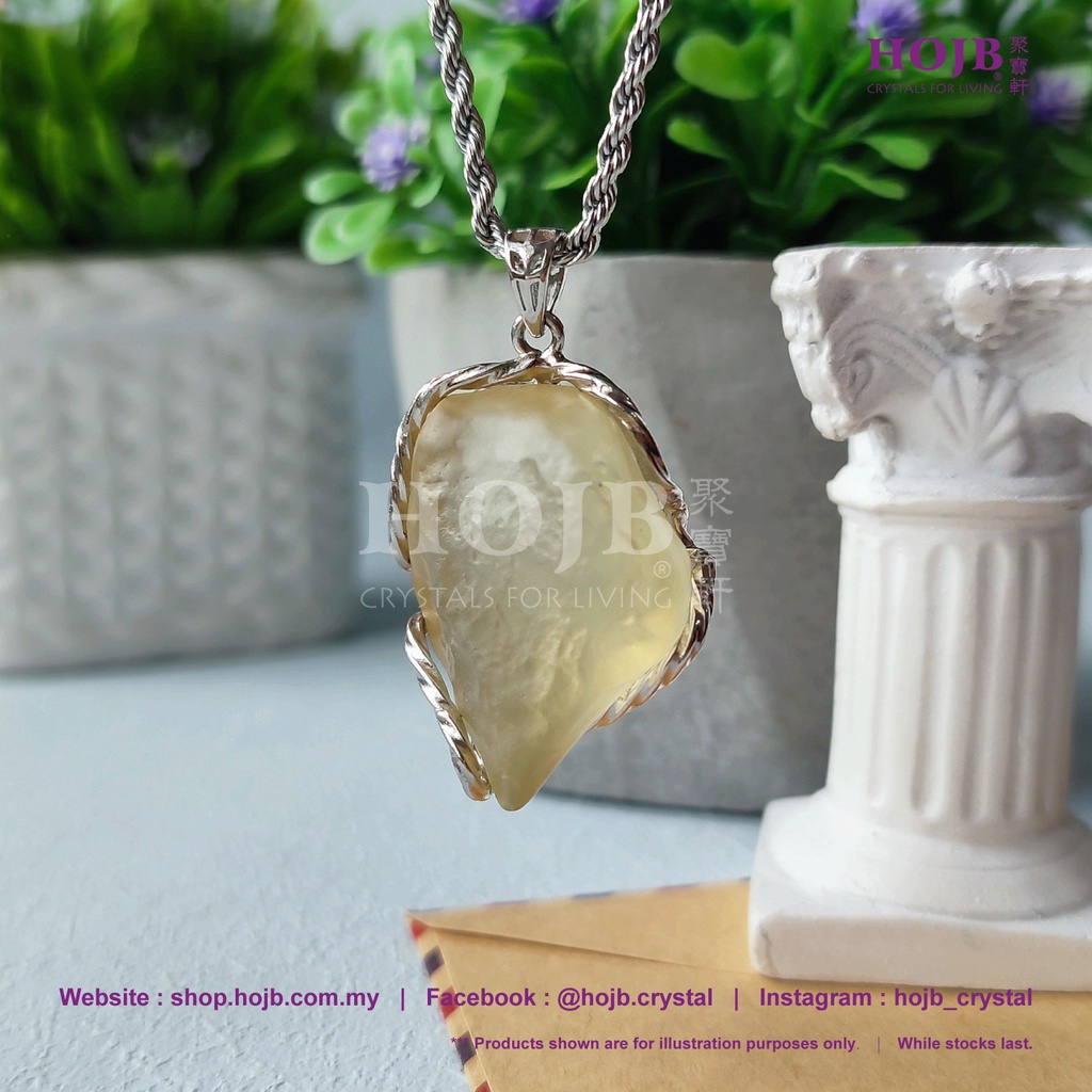 HOJB Authentic Libyan Desert Tektite Rough Stone S925 Pendant 25x32mm 17.1G Jubaoxuan Pure Meteorite Gold Meteorite S925 Silver 25x32mm 17.1G