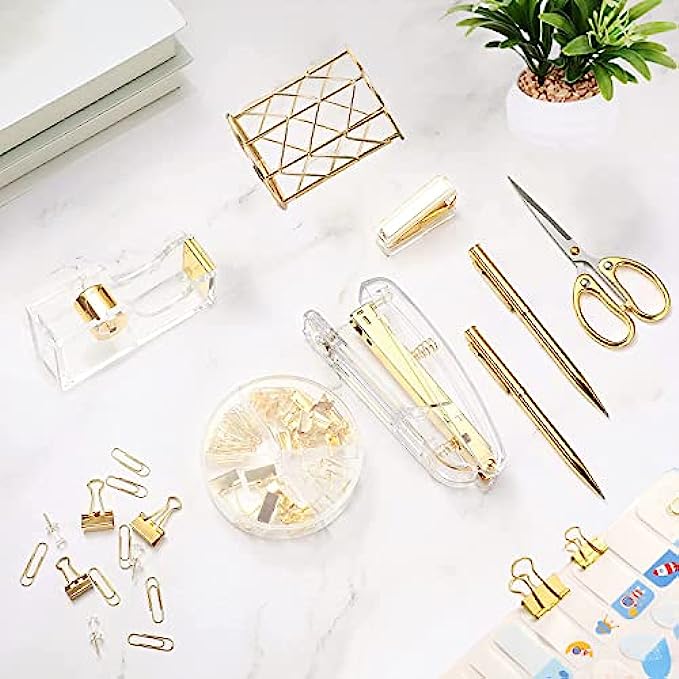 Famassi Gold Desk Accessories，Office Supplies Set Acrylic Stapler Set Staple Remover, Tape Holder, Pen Holder, 2 Ballpoint Pen, Scissor, Binder Clips, Paper Clips and 1000pcs Staples.